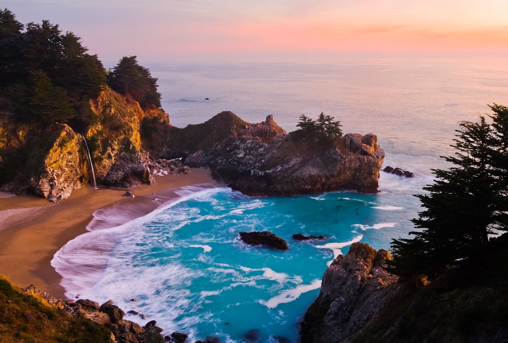 Plaja Pfeiffer, Big Sur, California