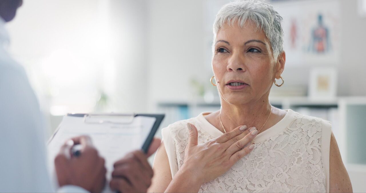 Terapia hormonală la menopauză: când poate fi recomandată și ce trebuie discutat cu medicul